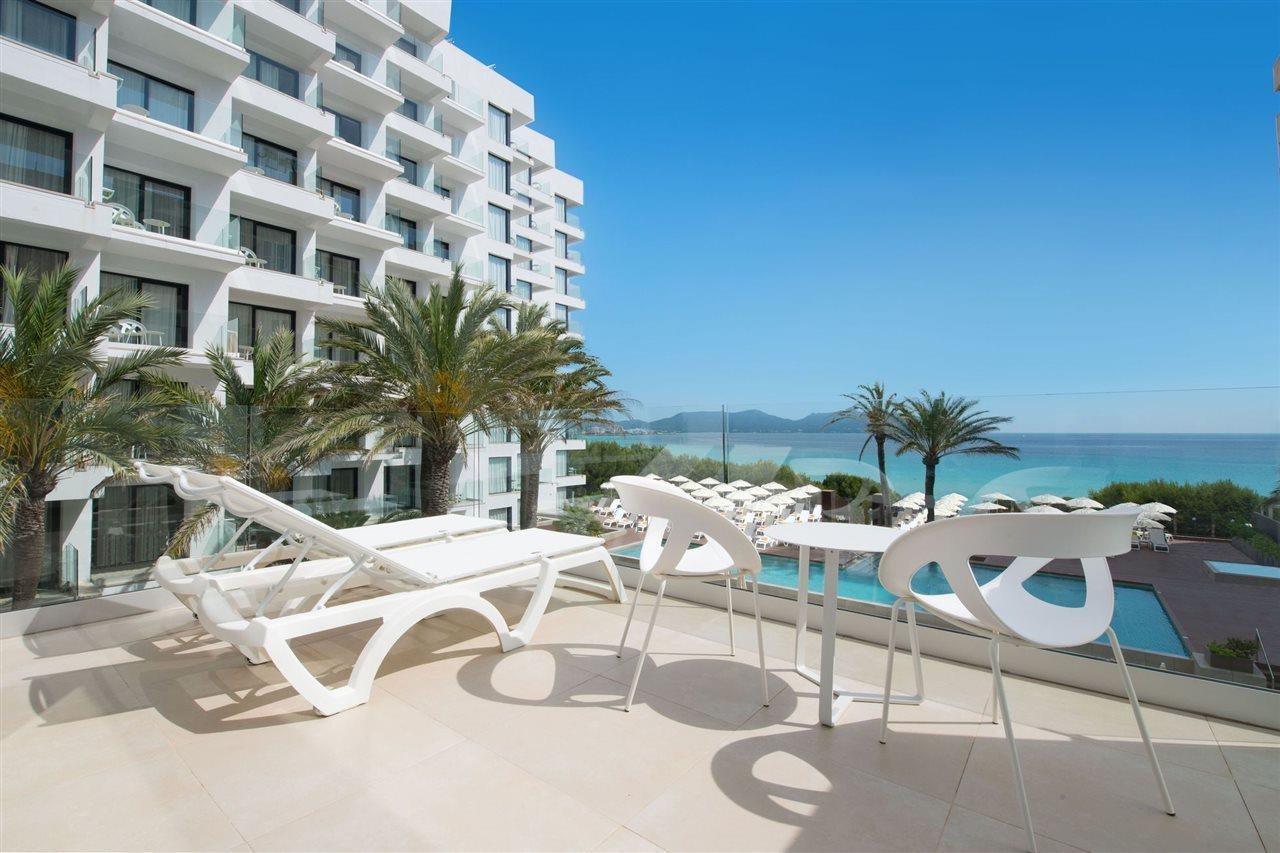 Iberostar Waves - Adults Only Hotel